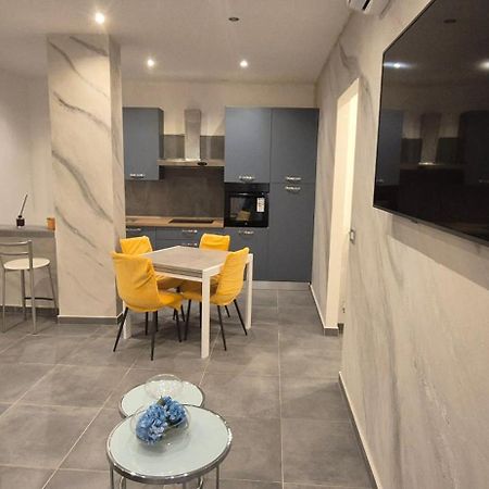 B & B Mali Salerno Exteriör bild